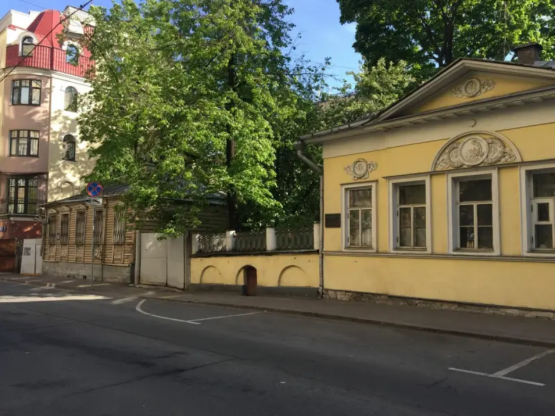По следам героев Булгакова: Пречистенка и Остоженка