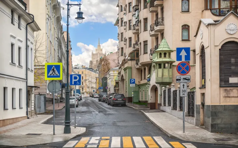 В поисках модерна по Остоженке и переулкам