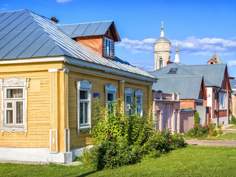 Экскурсия из Москвы в Коломну через Бронницы за приятной беседой (на вашем авто)
