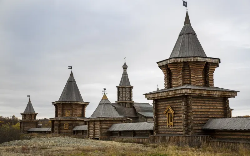 Печенгский монастырь, «Долина славы» и места Юрия Гагарина