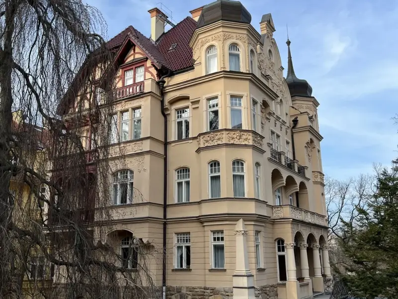 Из Праги — в роскошные Карловы Вары