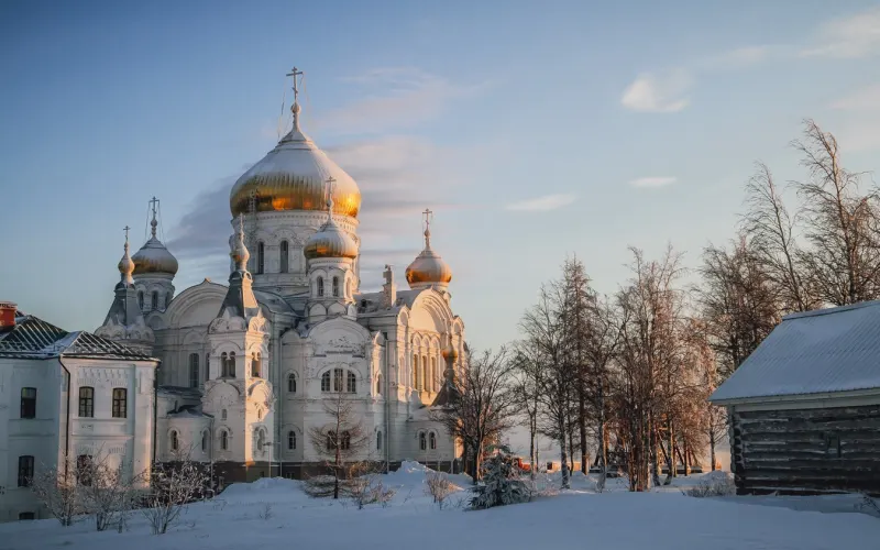 4 в 1: Кунгурская пещера, Кунгур, Белогорский монастырь и скала Ермак