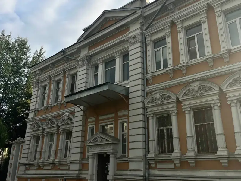 Наследие меценатов: дворянские кварталы и Музей станка