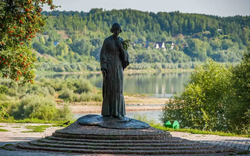 Таруса в историях и лицах